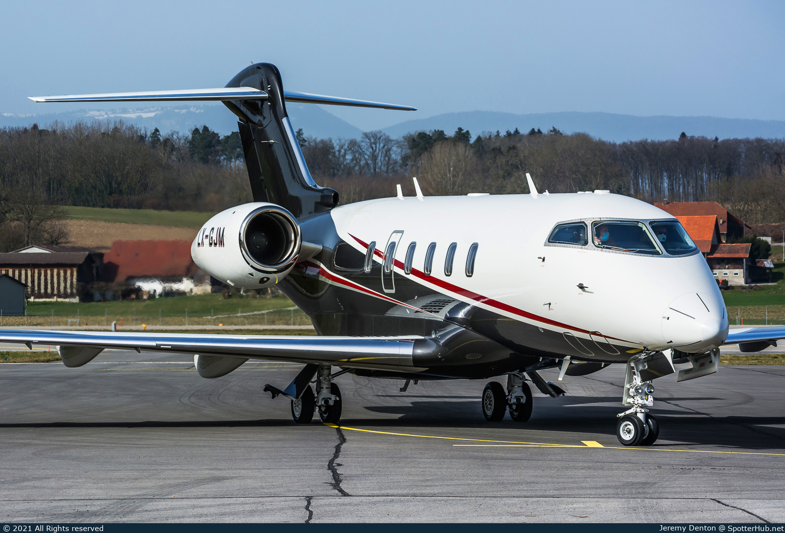 Photo of LX-GJM - Bombardier Challenger 350 operated by Global Jet Luxembourg