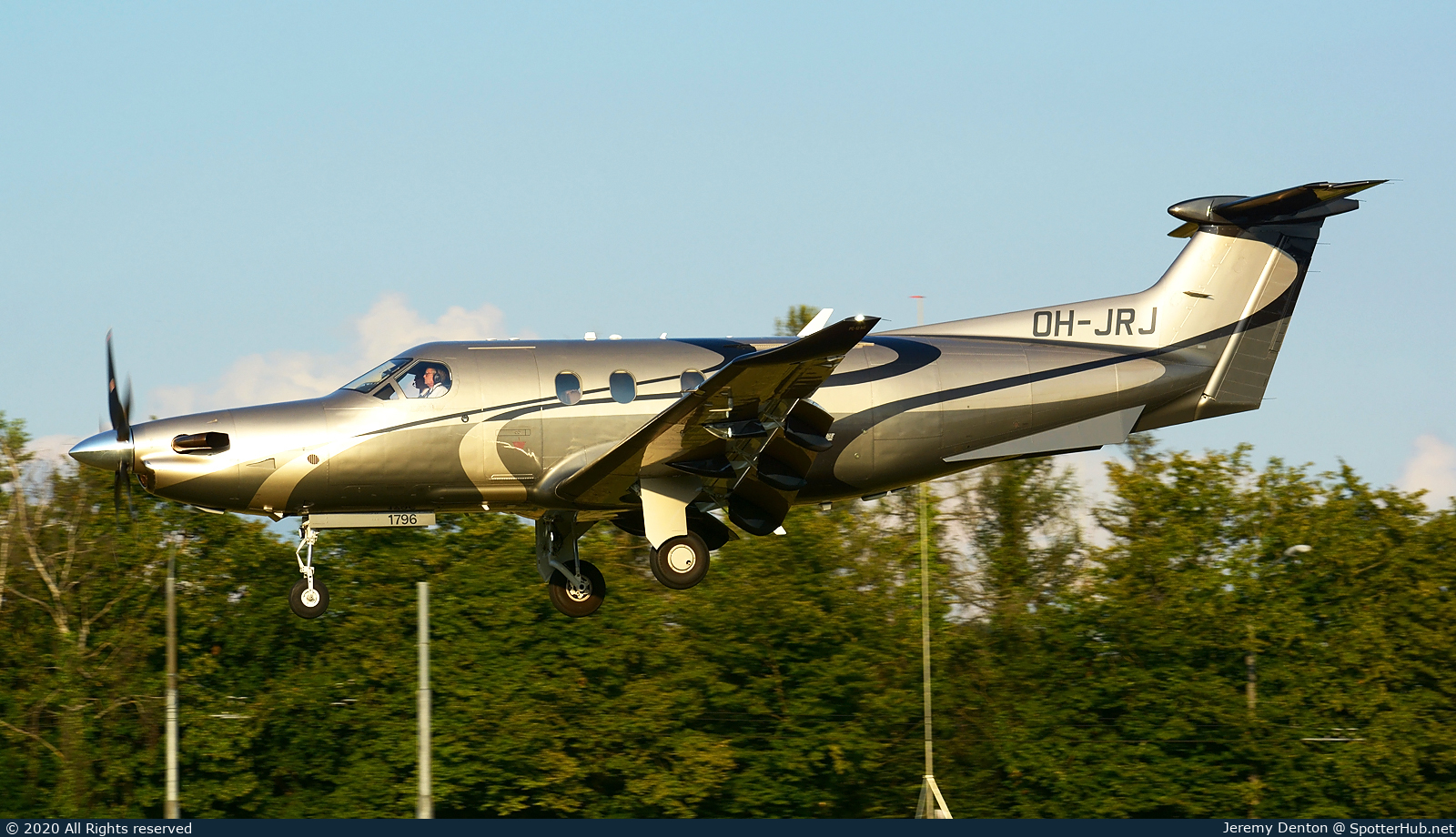 Photo of OH-JRJ - Pilatus PC-12 NG operated by Fly 7 Finland