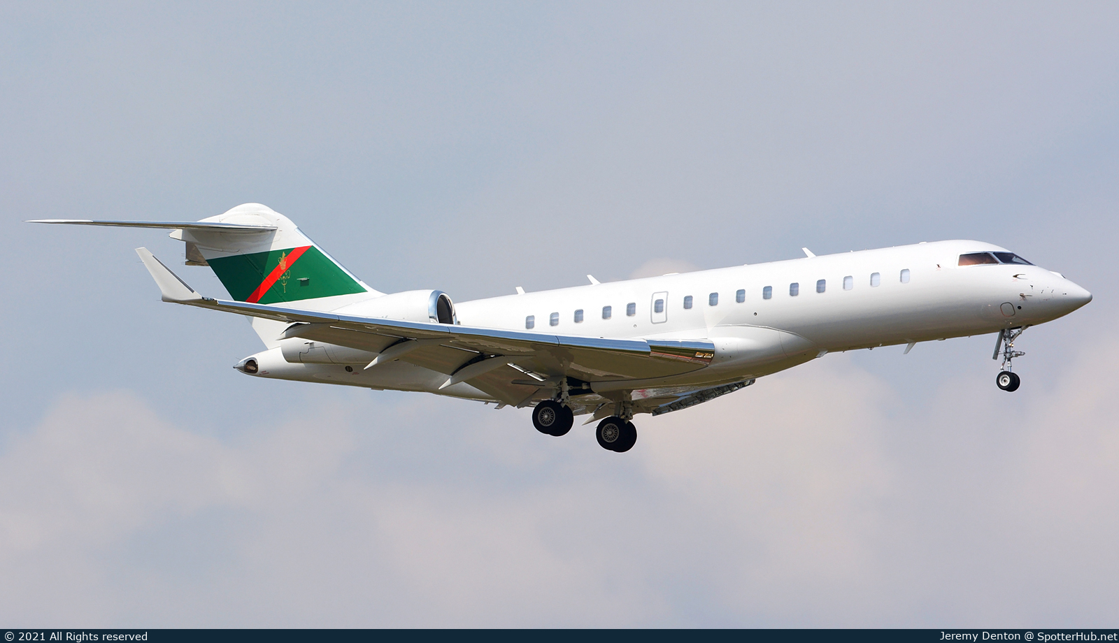 Photo of LX-ZAK - Bombardier Global 6000 operated by Global Jet Luxembourg