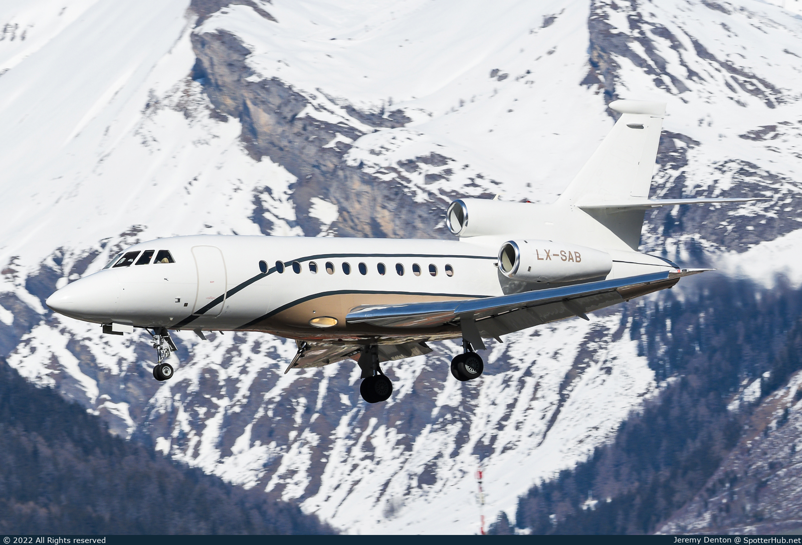 Photo of LX-SAB - Dassault Falcon 900DX operated by Global Jet Luxembourg