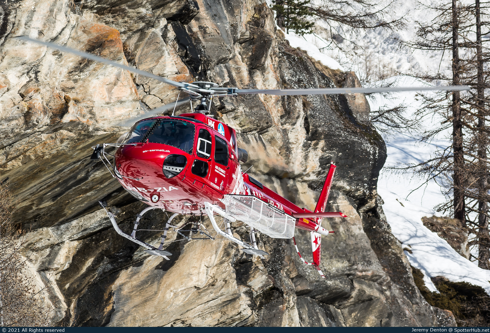 Photo of HB-ZIA - Aérospatiale AS350B3 Écureuil operated by Air Zermatt