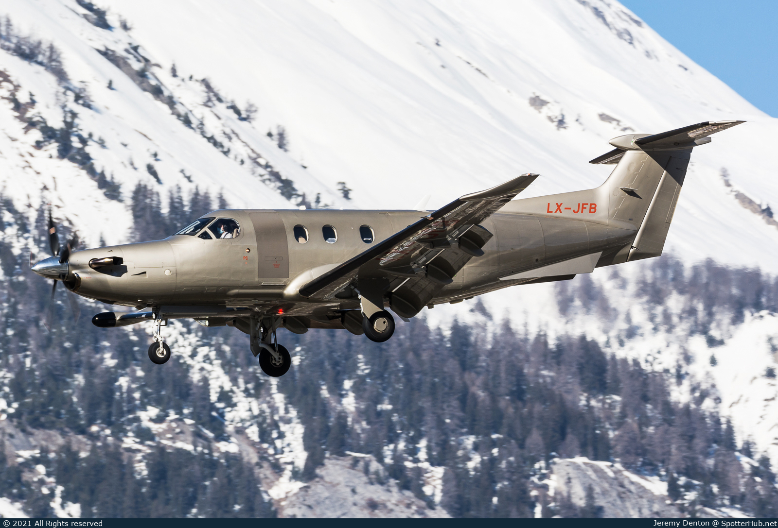 Photo of LX-JFB - Pilatus PC-12 NG operated by Jetfly Aviation