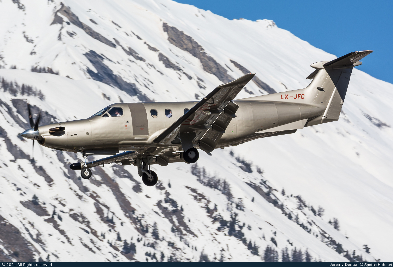 Photo of LX-JFC - Pilatus PC-12 NG operated by Jetfly Aviation