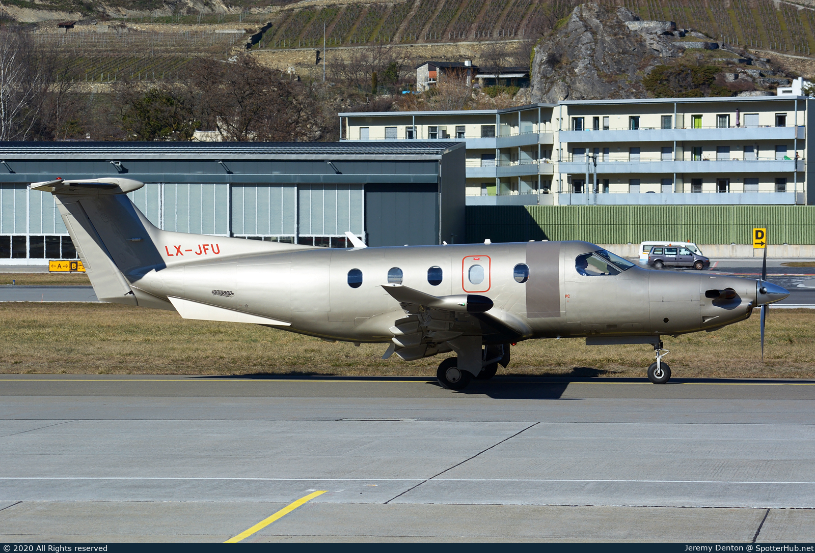 Photo of LX-JFU - Pilatus PC-12 NG operated by Jetfly Aviation