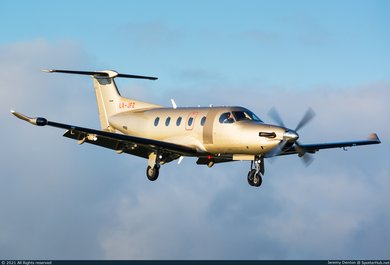 Photo of LX-JFZ - Pilatus PC-12 NG operated by Jetfly Aviation