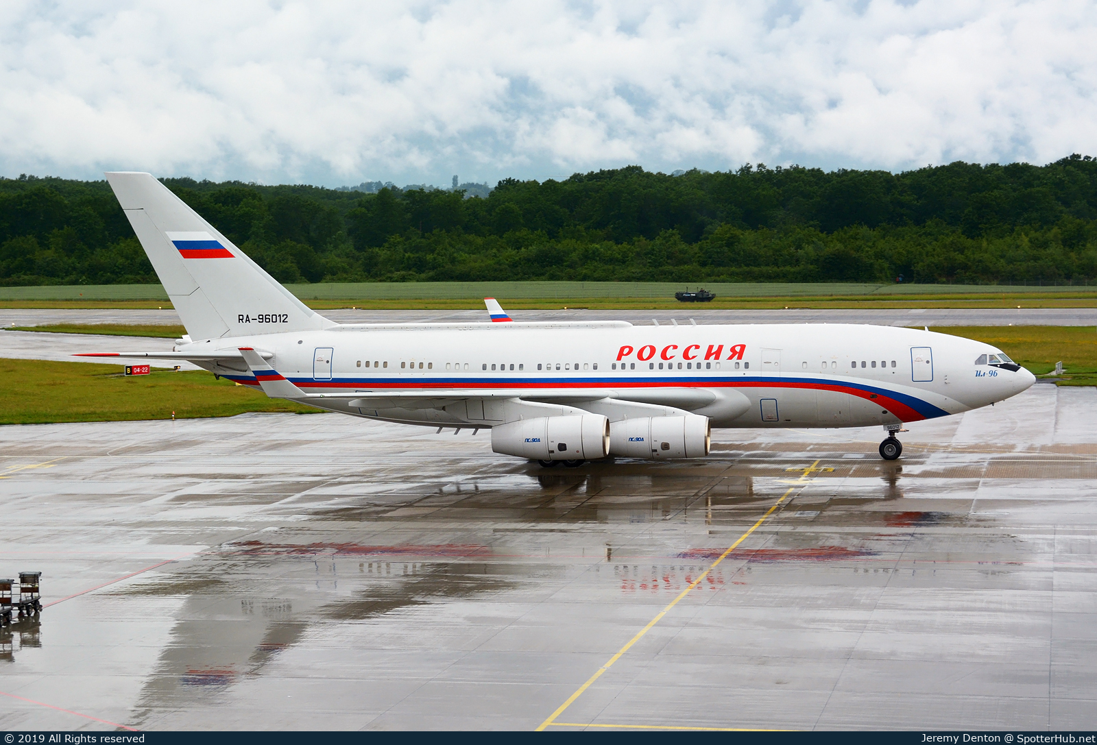 Photo of RA-96012 - Ilyushin Il-96-300 operated by Rossiya Special Flight Detachment