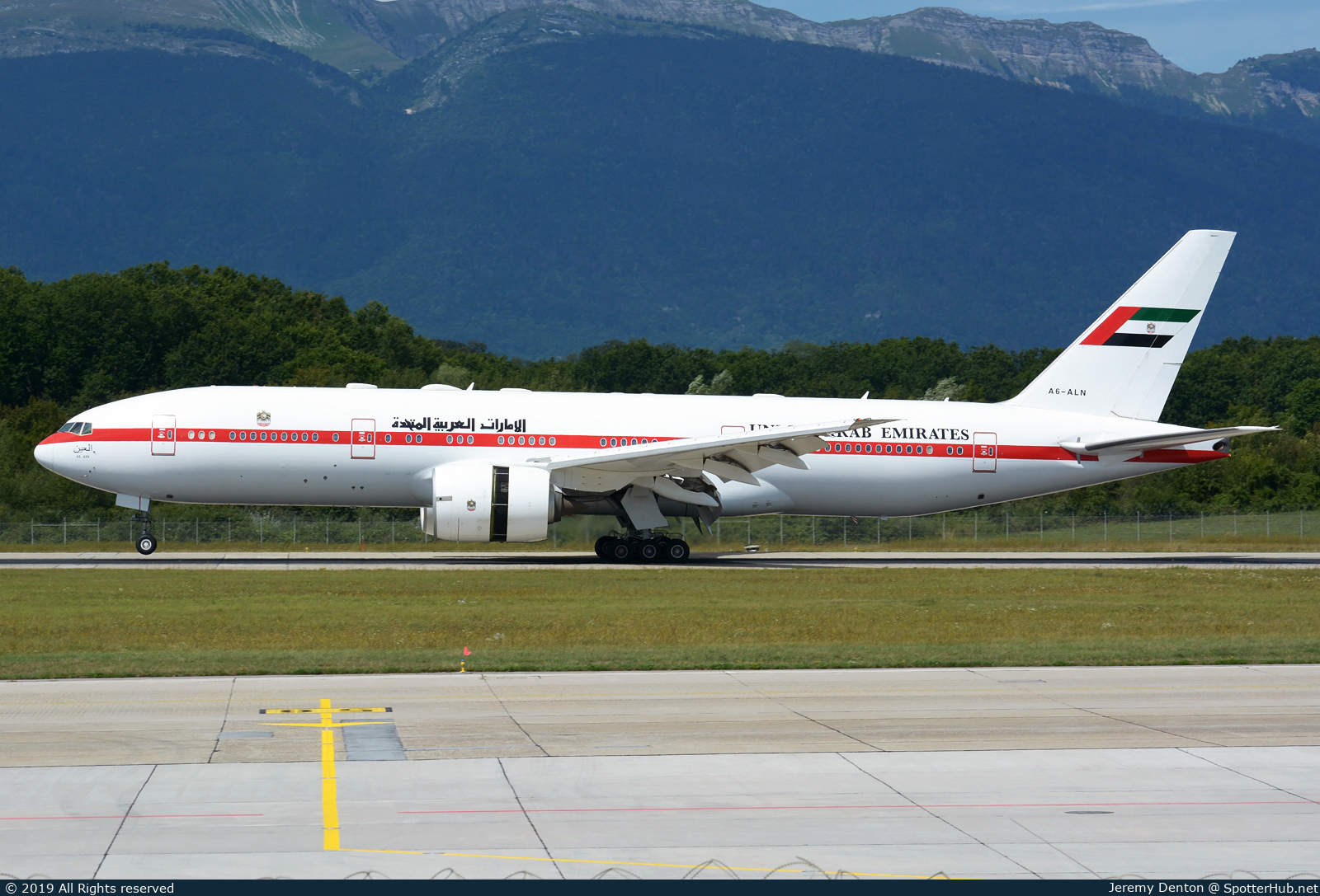 Photo of A6-ALN - Boeing 777-2AN(ER) operated by United Arab Emirates Presidential Flight
