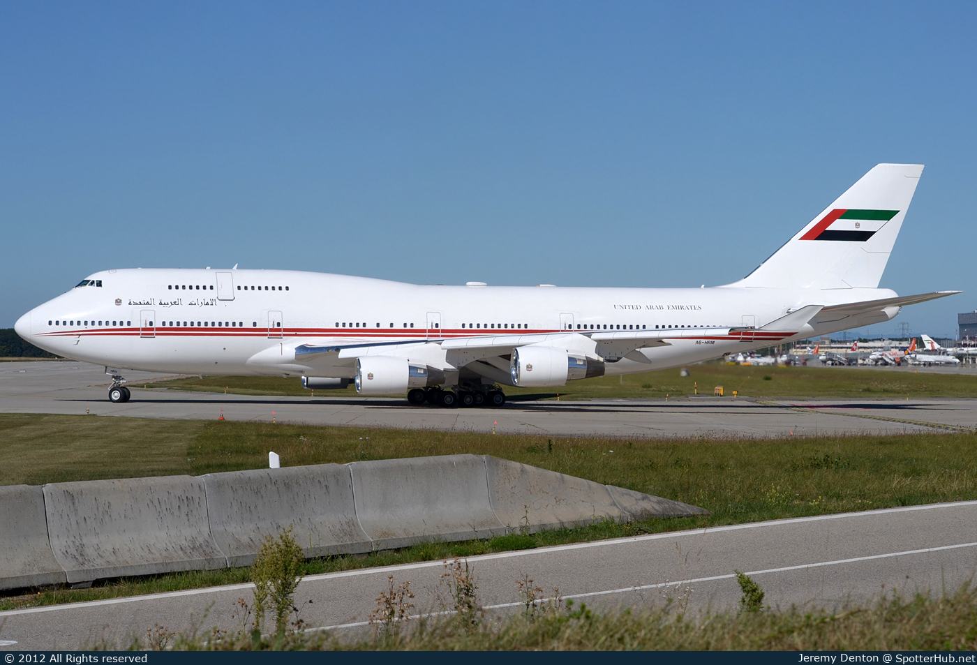 Photo of A6-HRM - Boeing 747-422 operated by Dubai Royal Air Wing