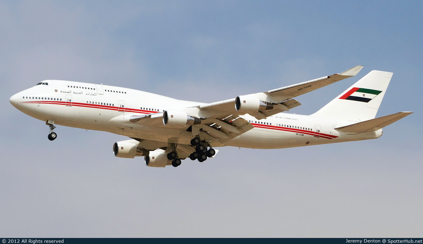 Photo of A6-COM - Boeing 747-433(M) operated by Dubai Royal Air Wing