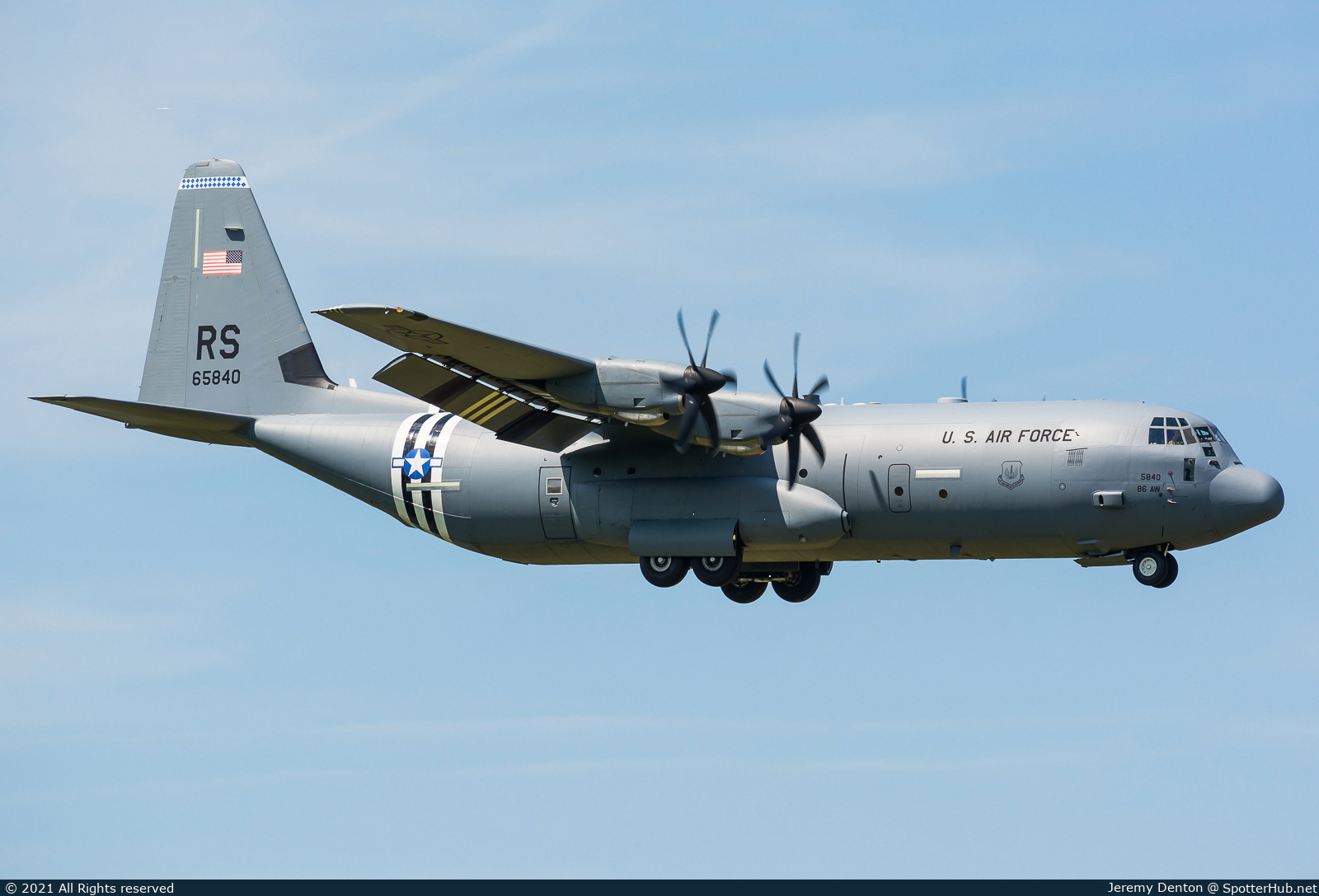 Photo of 16-5840 - Lockheed Martin C-130J-30 Super Hercules operated by US Air Force