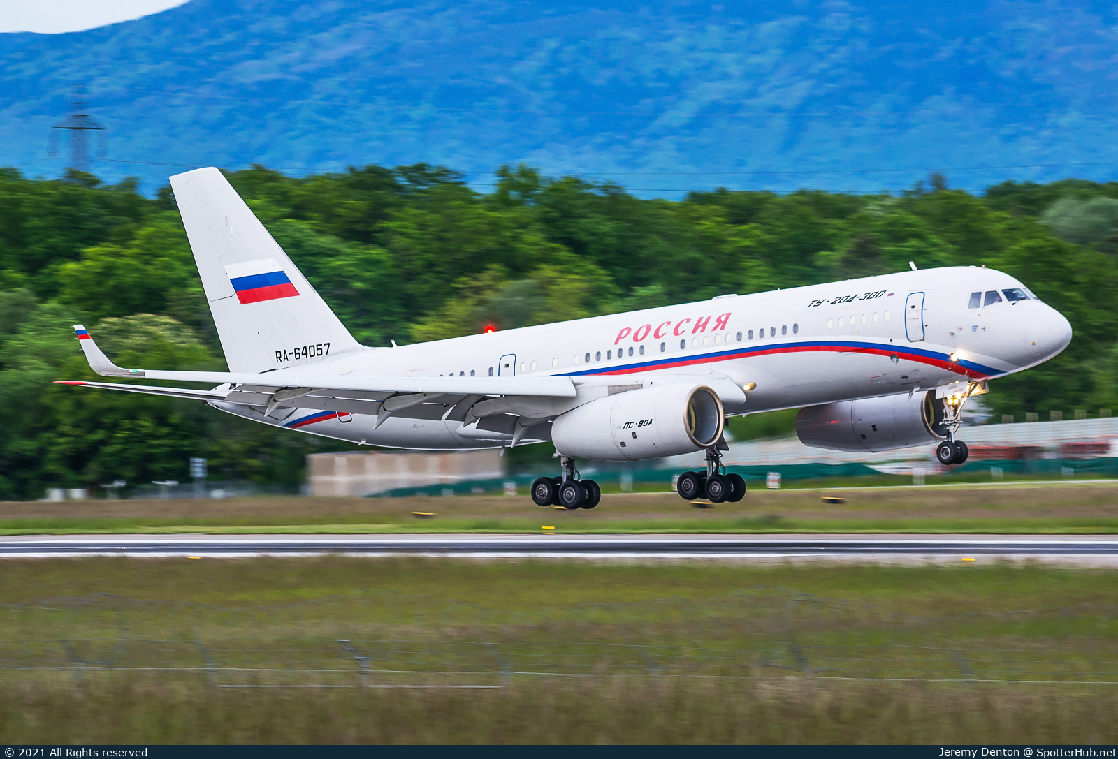 Photo of RA-64057 - Tupolev Tu-204-300 operated by Rossiya Special Flight Detachment