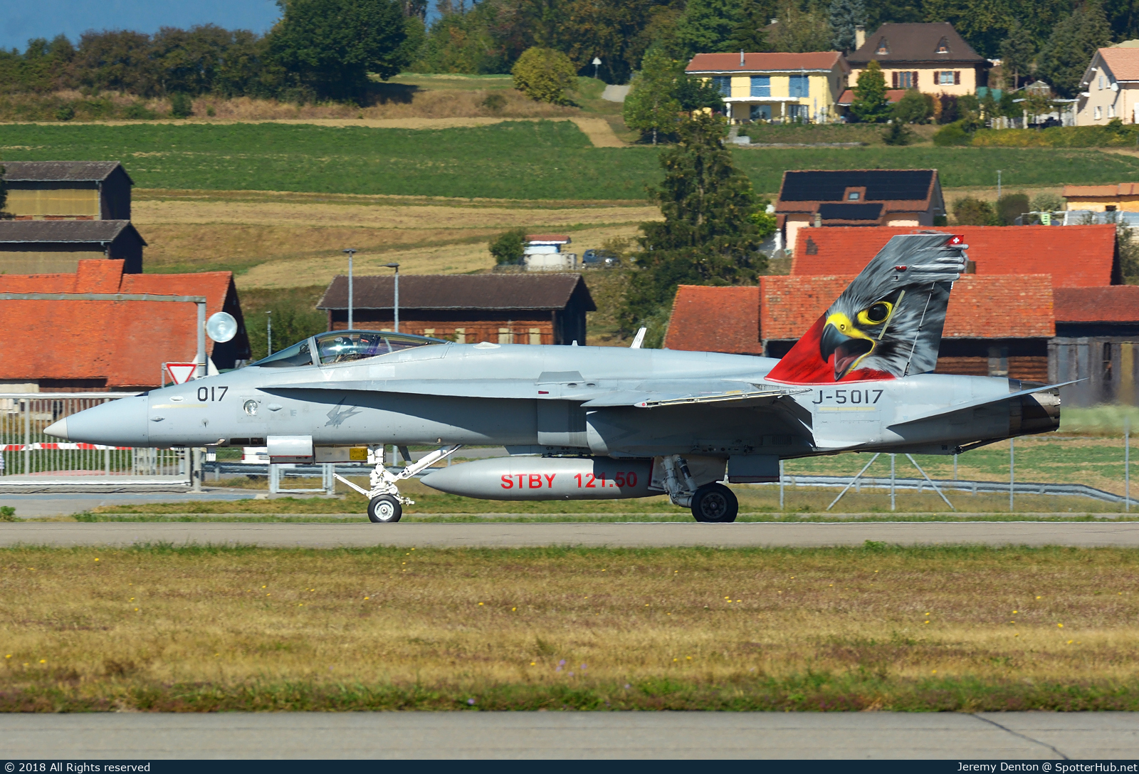 Photo of J-5017 - McDonnell Douglas F/A-18C Hornet operated by Swiss Air Force