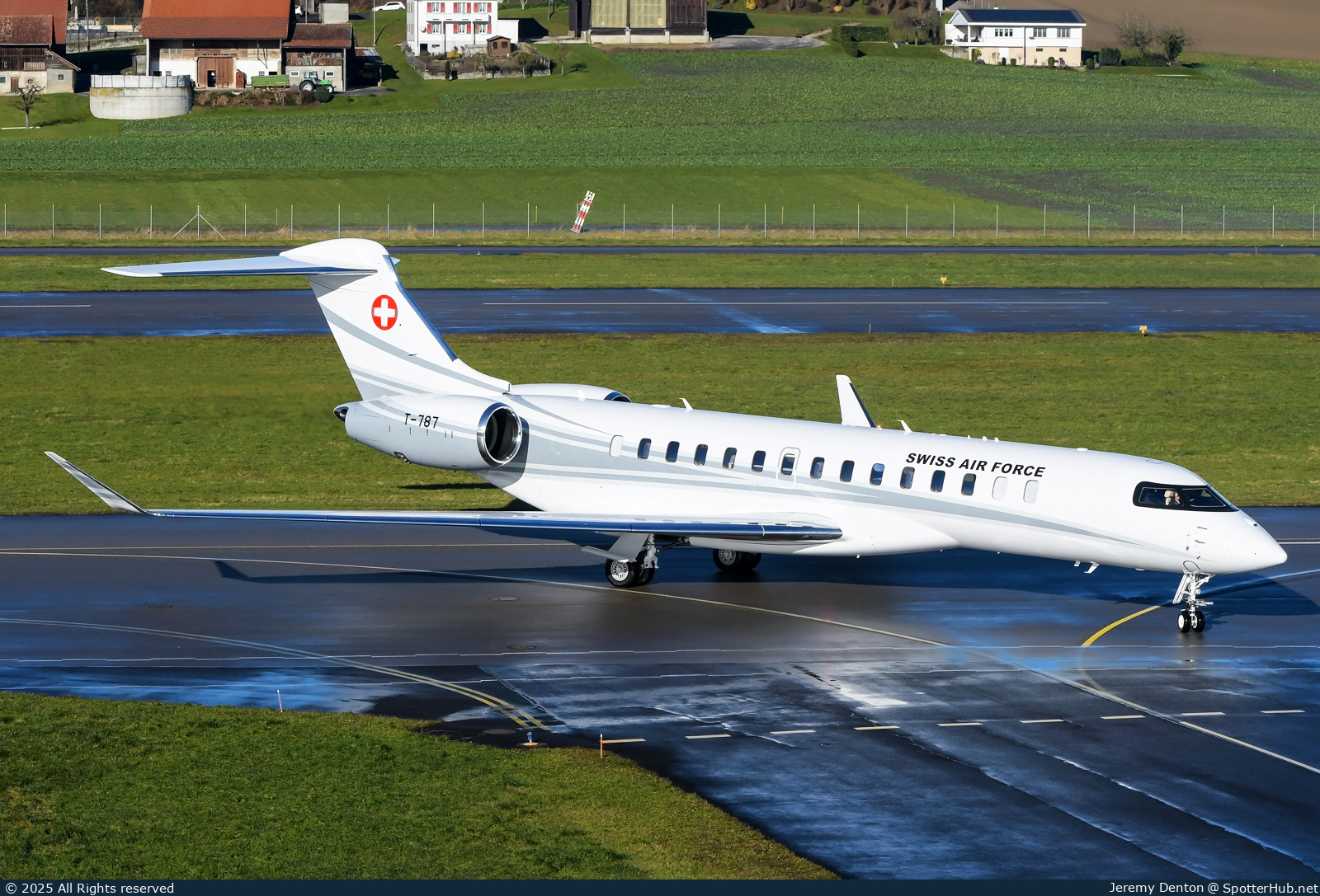 Photo of T-787 - Bombardier Global 7500 operated by Swiss Air Force