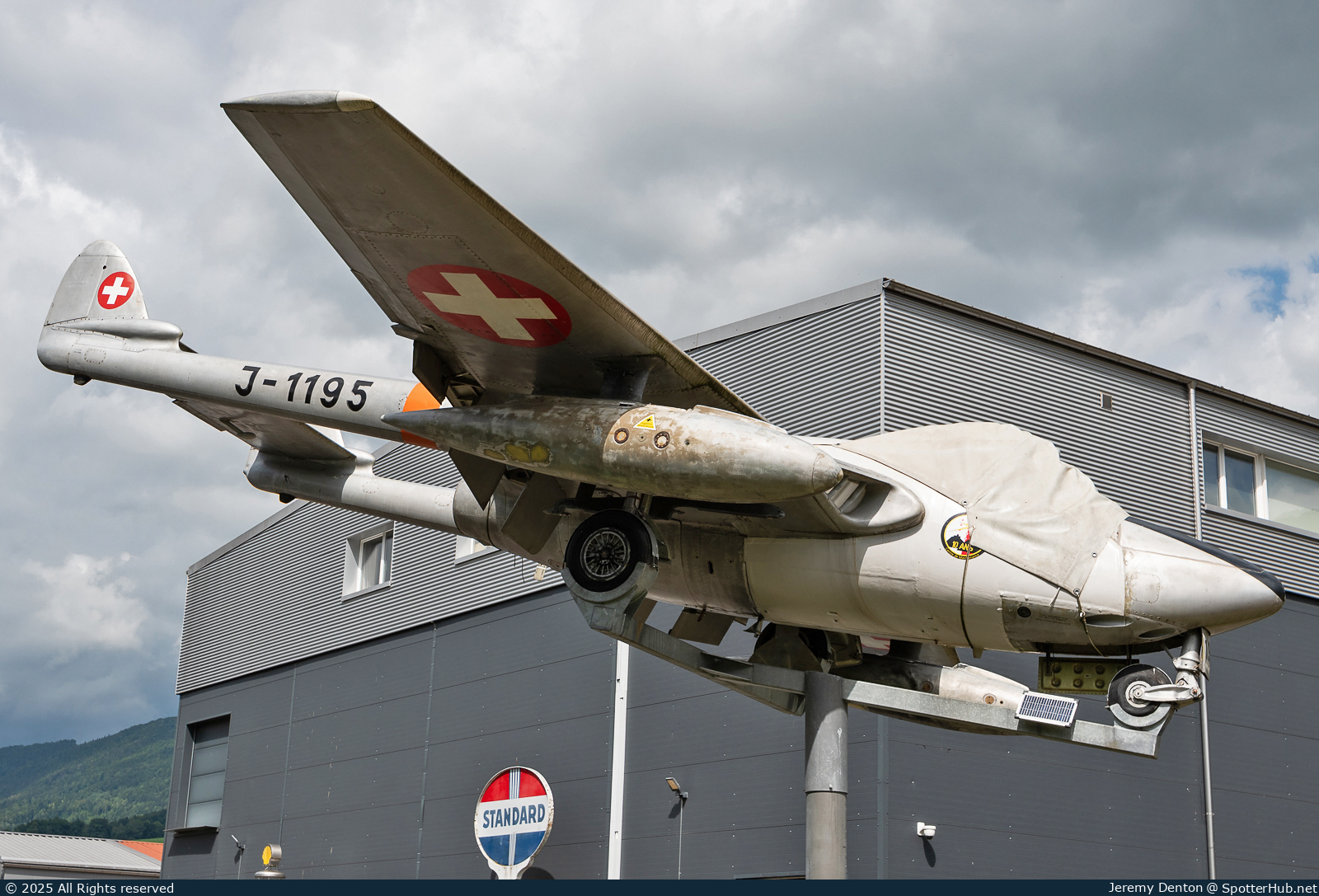 Photo of J-1195 - De Havilland DH-100 Vampire FB.6 at [Off Airport]