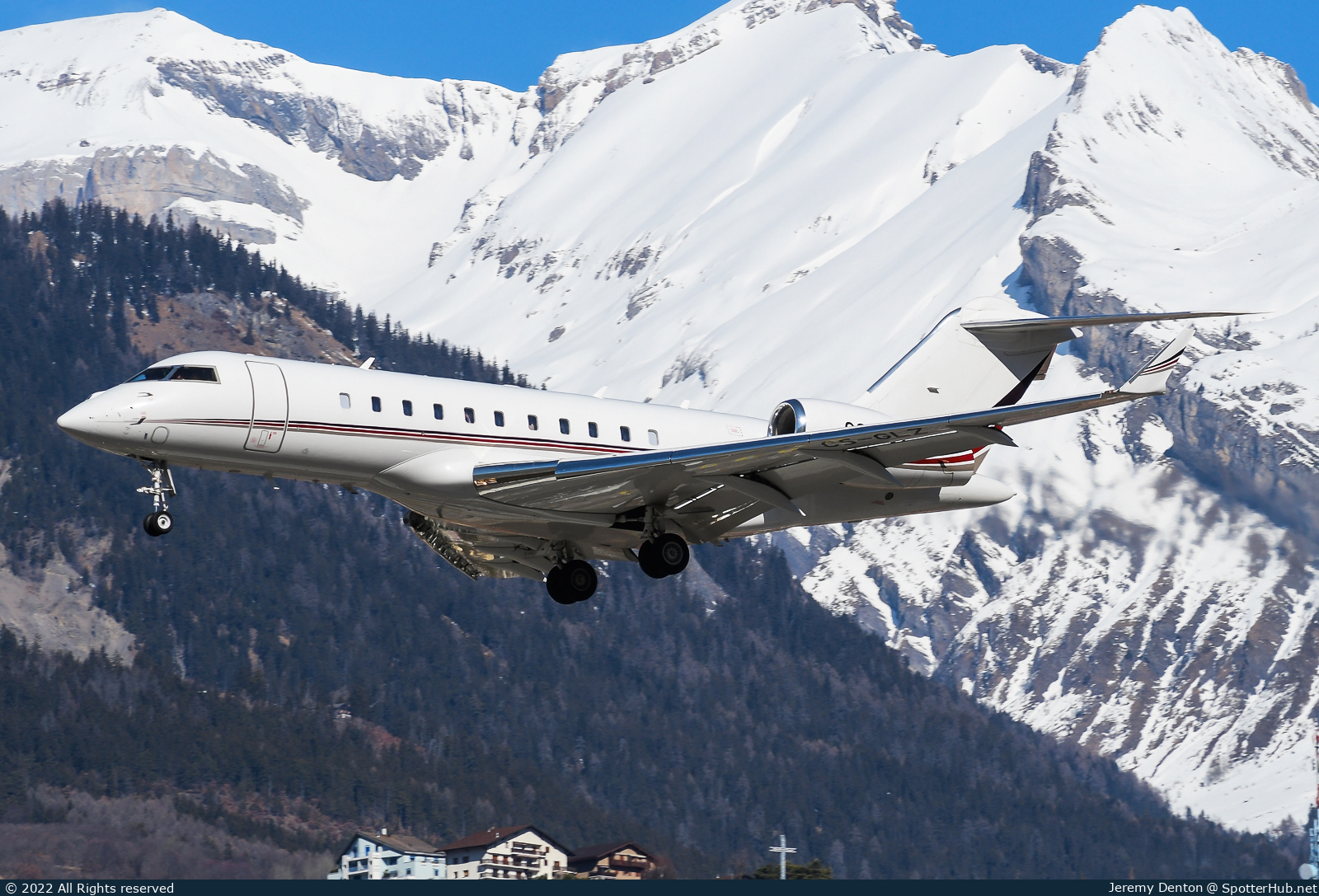 Photo of CS-GLZ - Bombardier Global 5000 operated by NetJets Europe