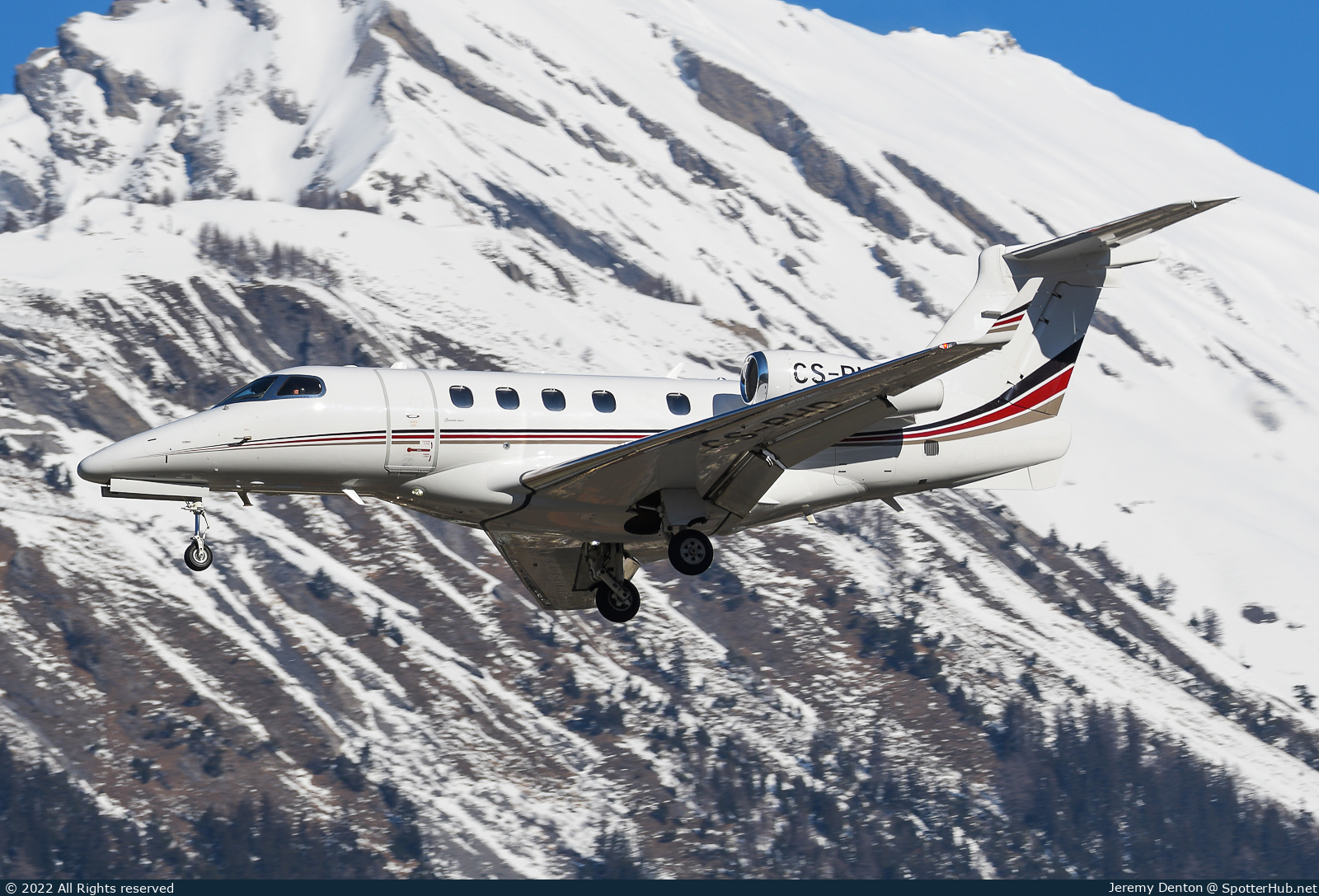 Photo of CS-PHD - Embraer Phenom 300 operated by NetJets Europe