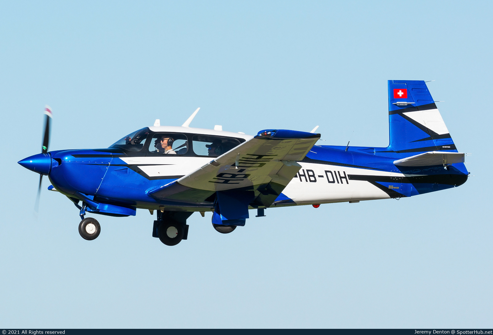 Photo of HB-DIH - Mooney M20J MSE operated by ASFG Ausserschwyzer Fluggemeinschaft Wangen