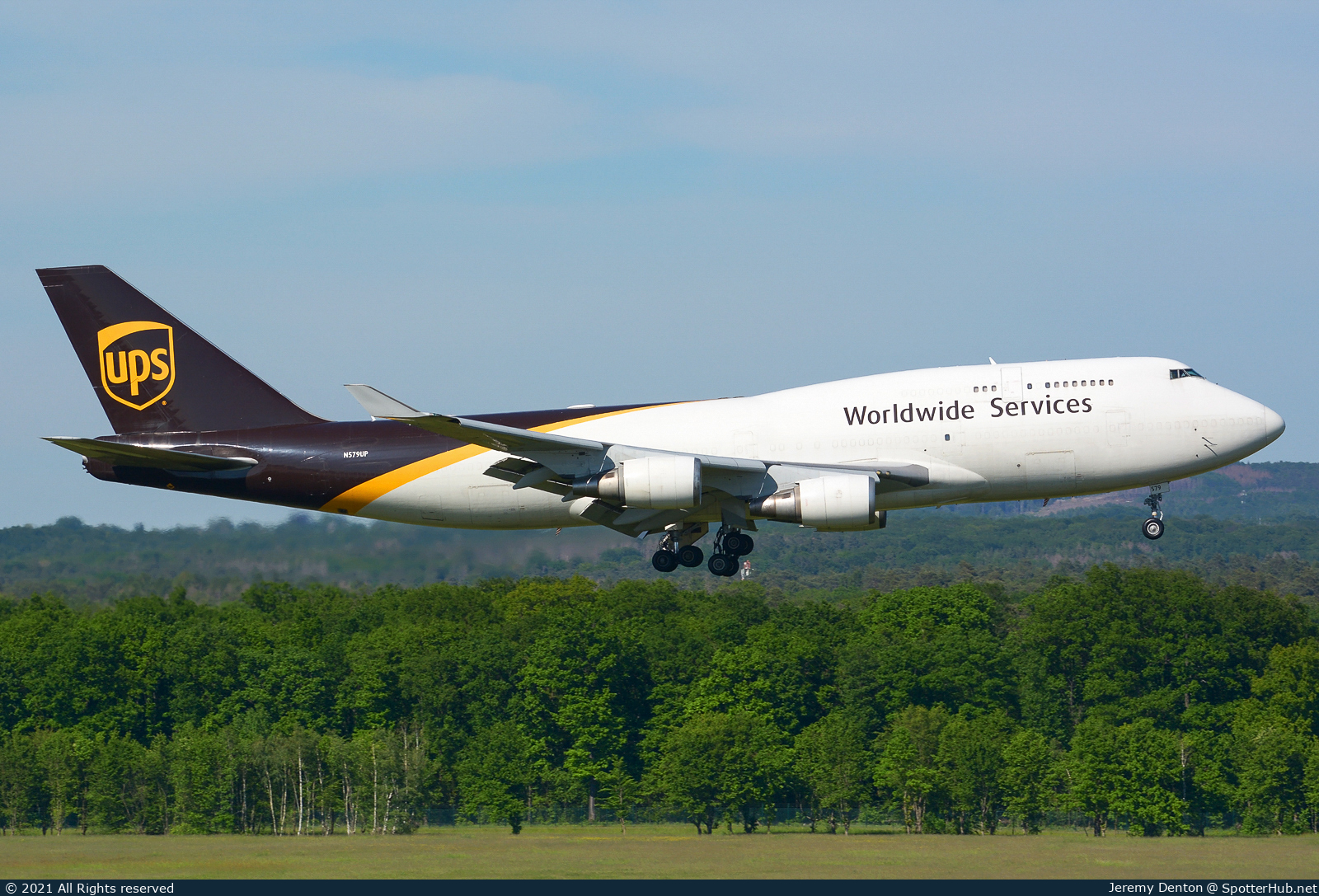 Photo of N579UP - Boeing 747-45E(BCF) operated by UPS United Parcel Service