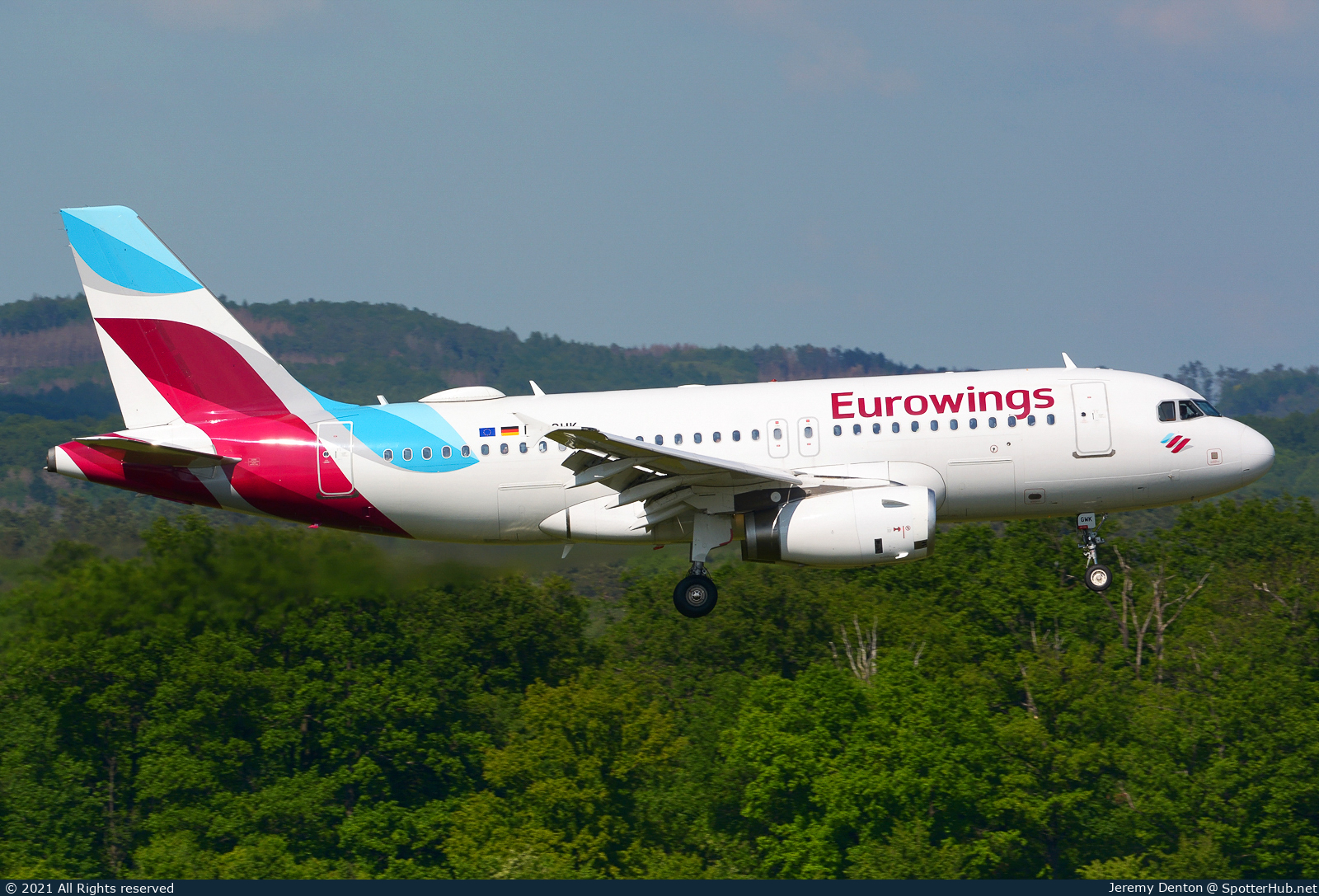Photo of D-AGWK - Airbus A319-132 operated by Eurowings