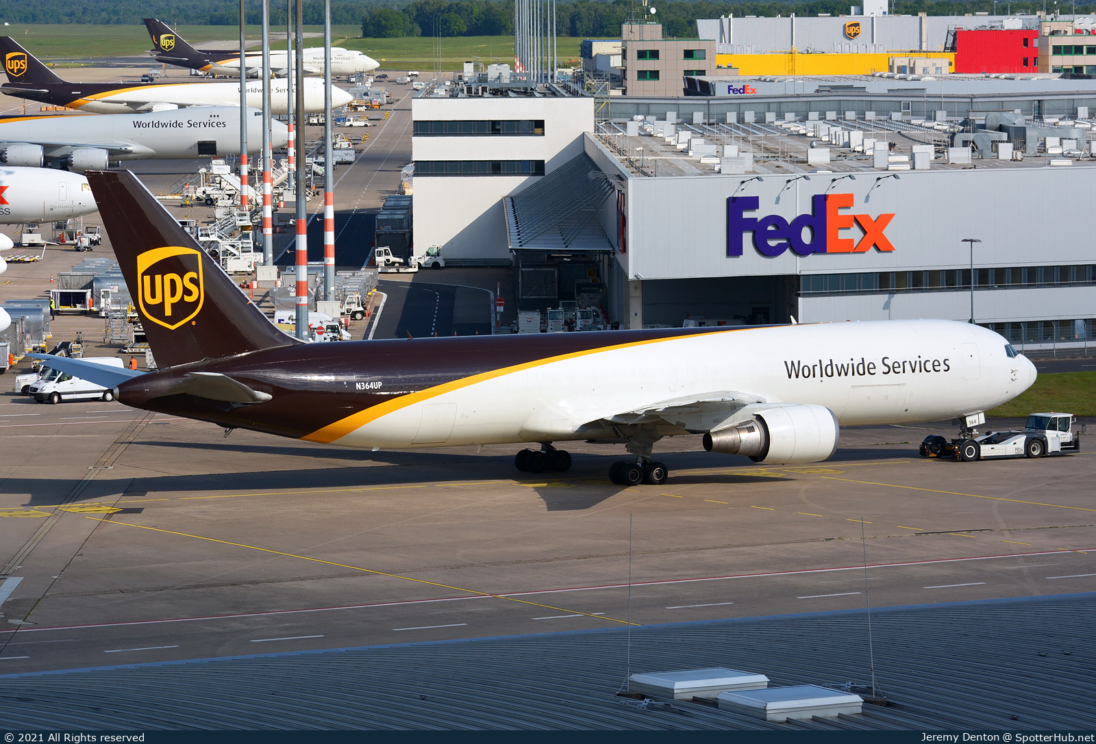 Photo of N364UP - Boeing 767-346(ER)(BCF) operated by UPS United Parcel Service