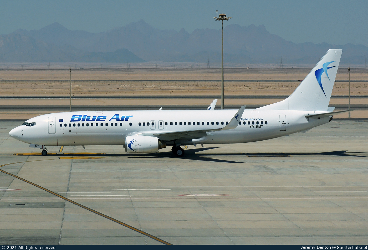 Photo of YR-BMT - Boeing 737-808 operated by Blue Air
