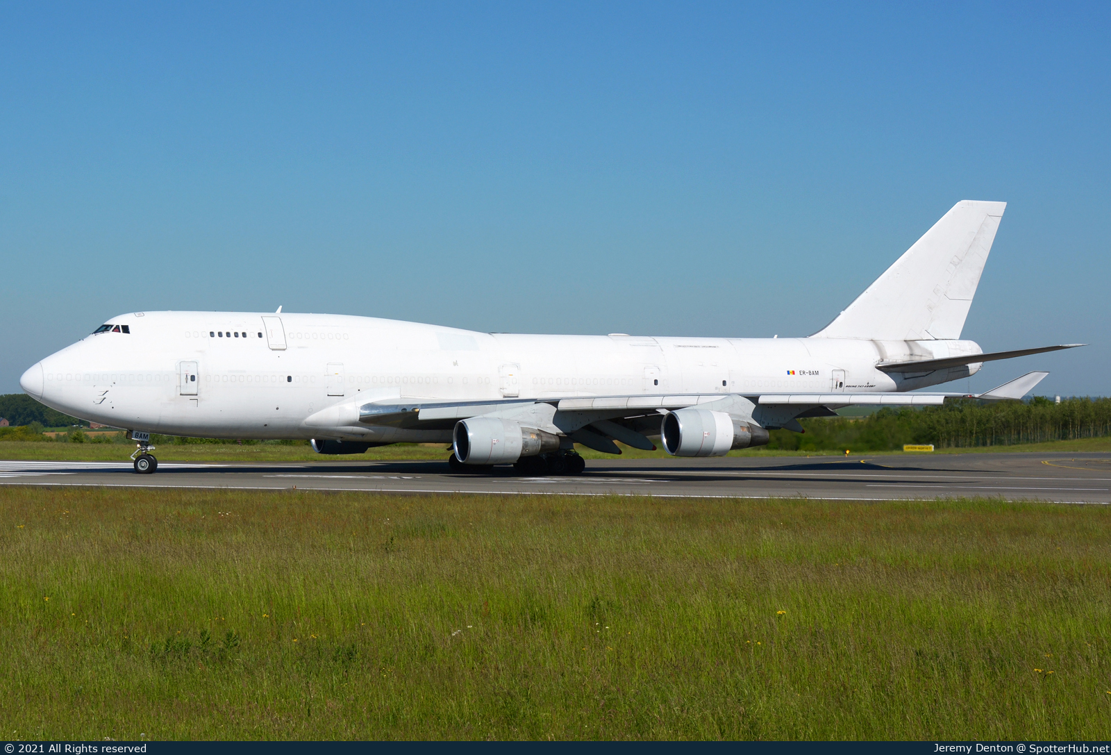 Photo of ER-BAM - Boeing 747-409(BDSF) operated by Aerotranscargo