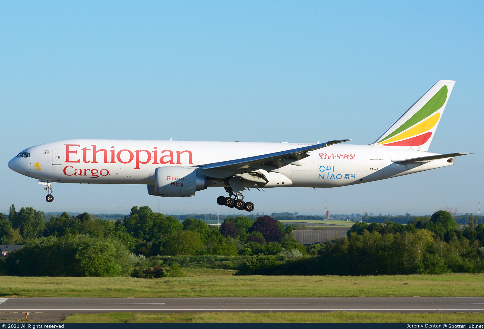 Photo of ET-APU - Boeing 777-F6N operated by Ethiopian Airlines Cargo