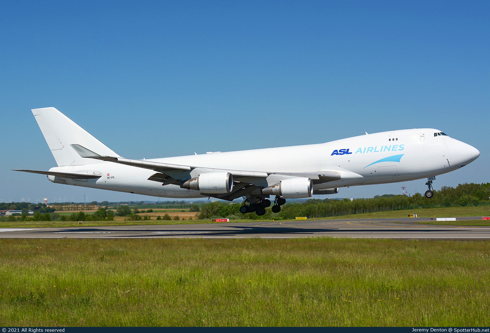 Photo of OE-IFK - Boeing 747-4KZF operated by ASL Airlines Belgium