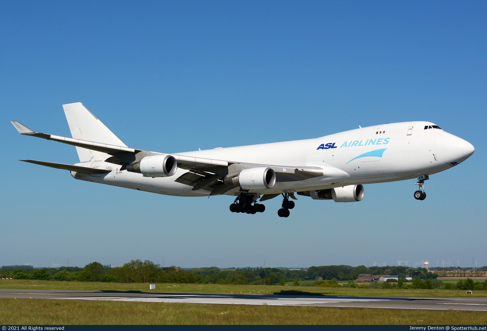 Photo of OE-IFM - Boeing 747-4KZF operated by ASL Airlines Belgium