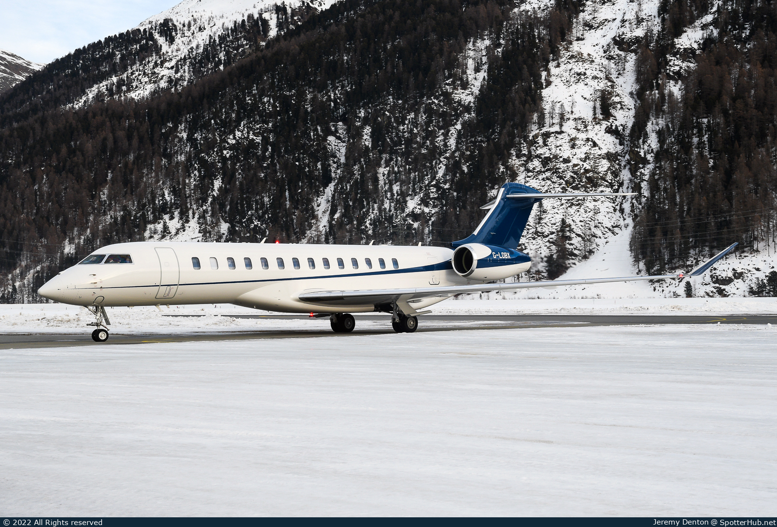 Photo of G-LOBX - Bombardier Global 7500 operated by Jet Concierge Club