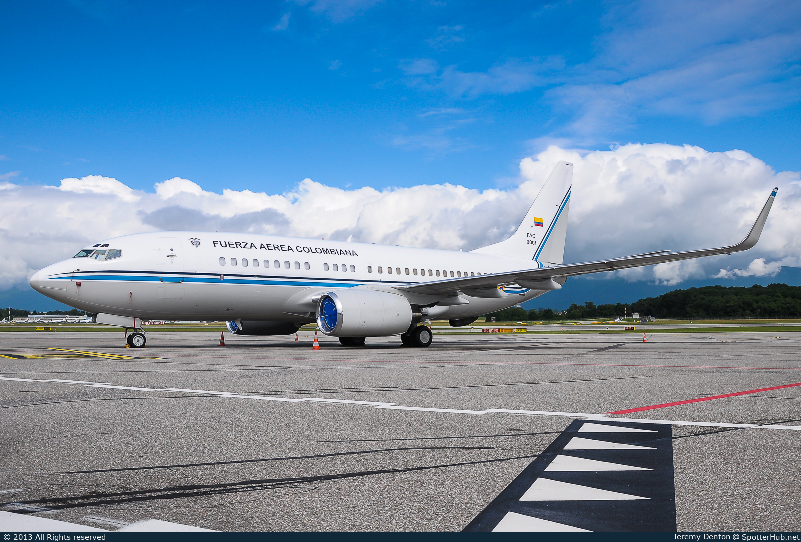 Photo of FAC0001 - Boeing 737-74V(BBJ) operated by Colombian Aerospace Force