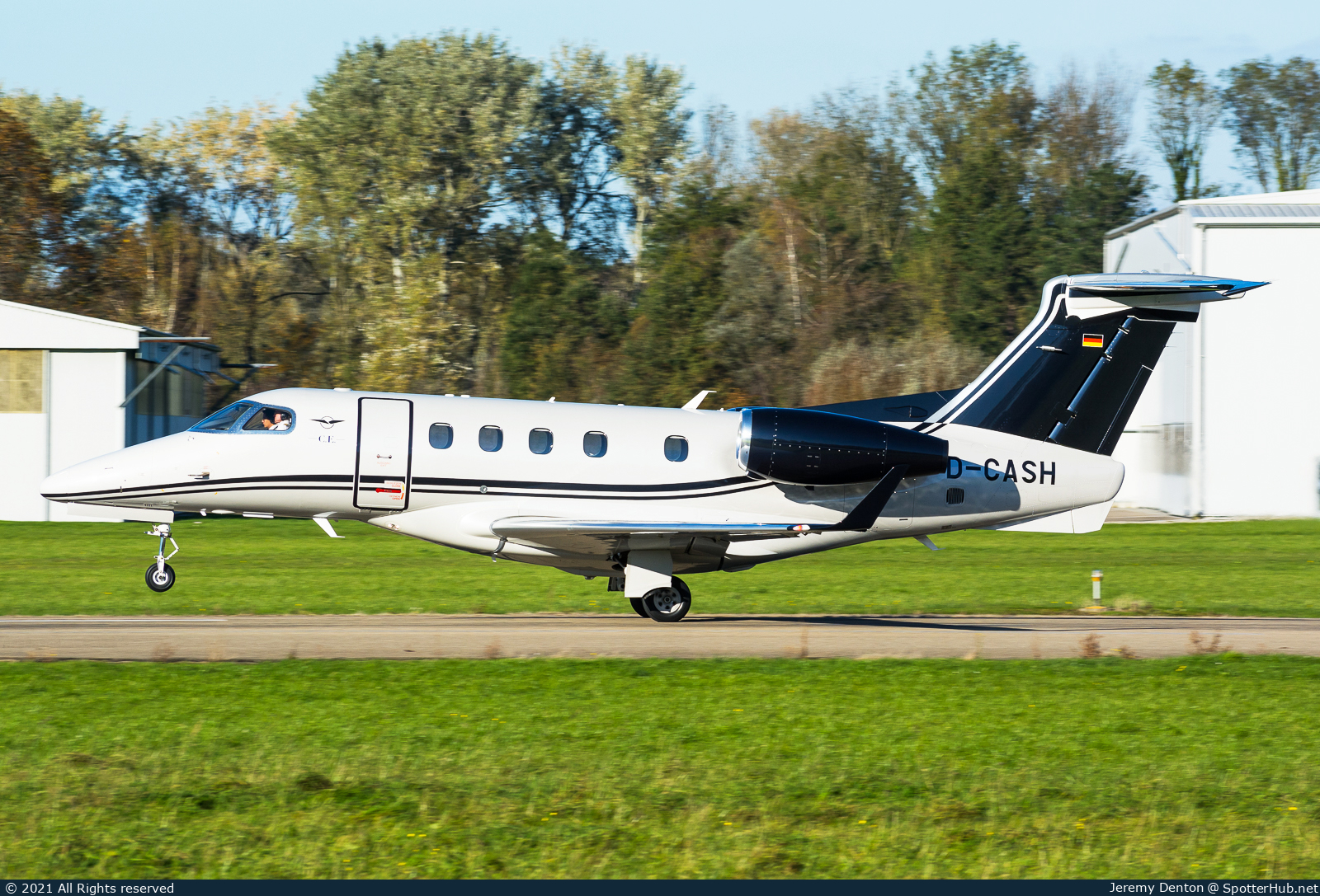 Photo of D-CASH - Embraer Phenom 300 operated by Air Hamburg