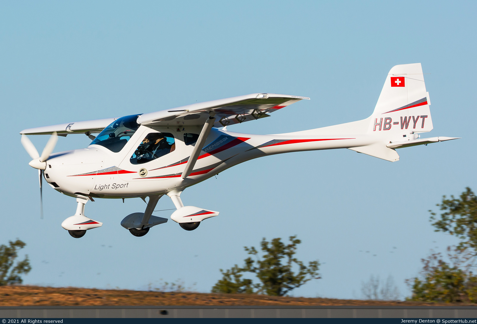 Photo of HB-WYT - Remos GX operated by Private