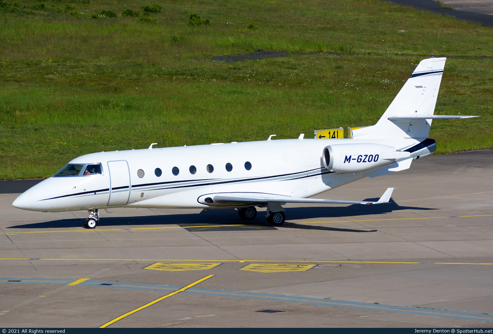Photo of M-GZOO - Gulfstream G200 operated by Multiflight