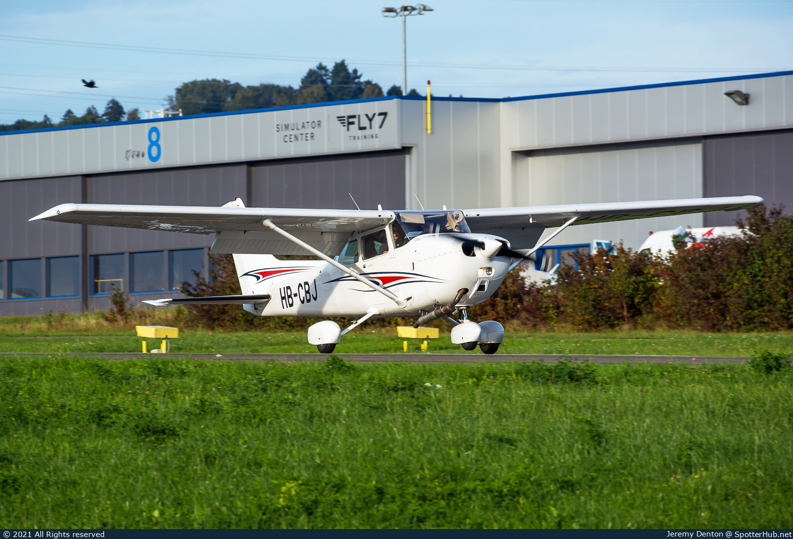 Photo of HB-CBJ - Cessna 172N Skyhawk II operated by alpaviation
