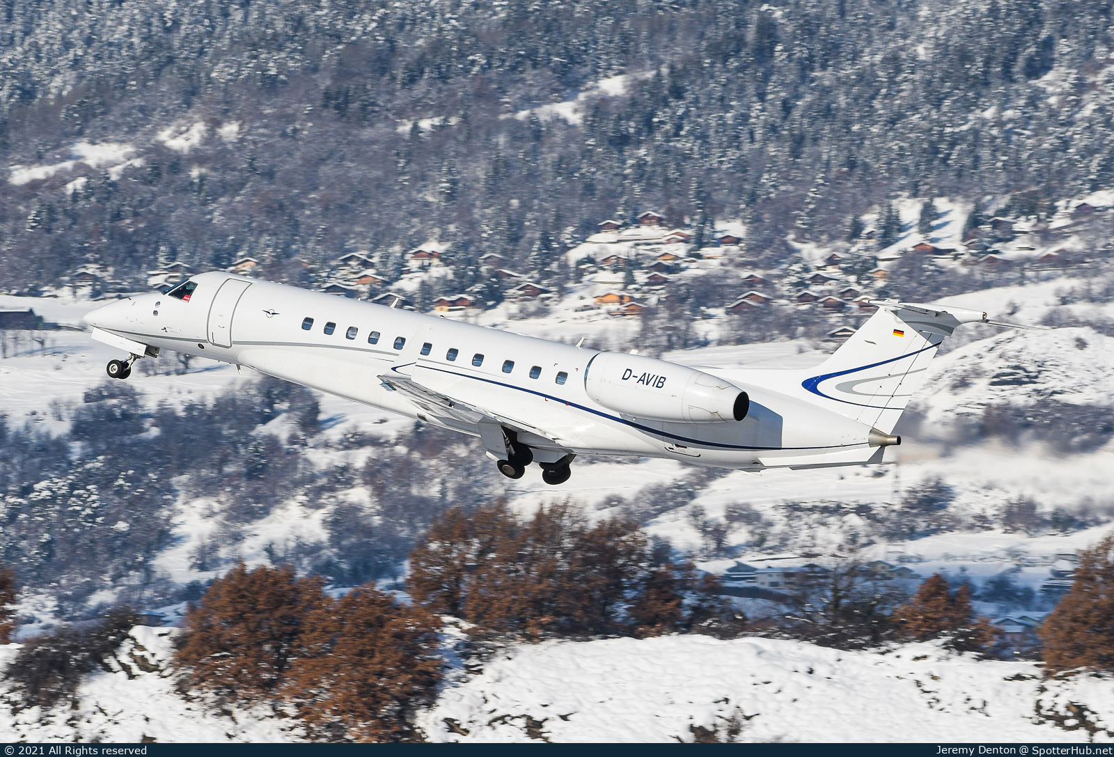 Photo of D-AVIB - Embraer Legacy 600 operated by Air Hamburg