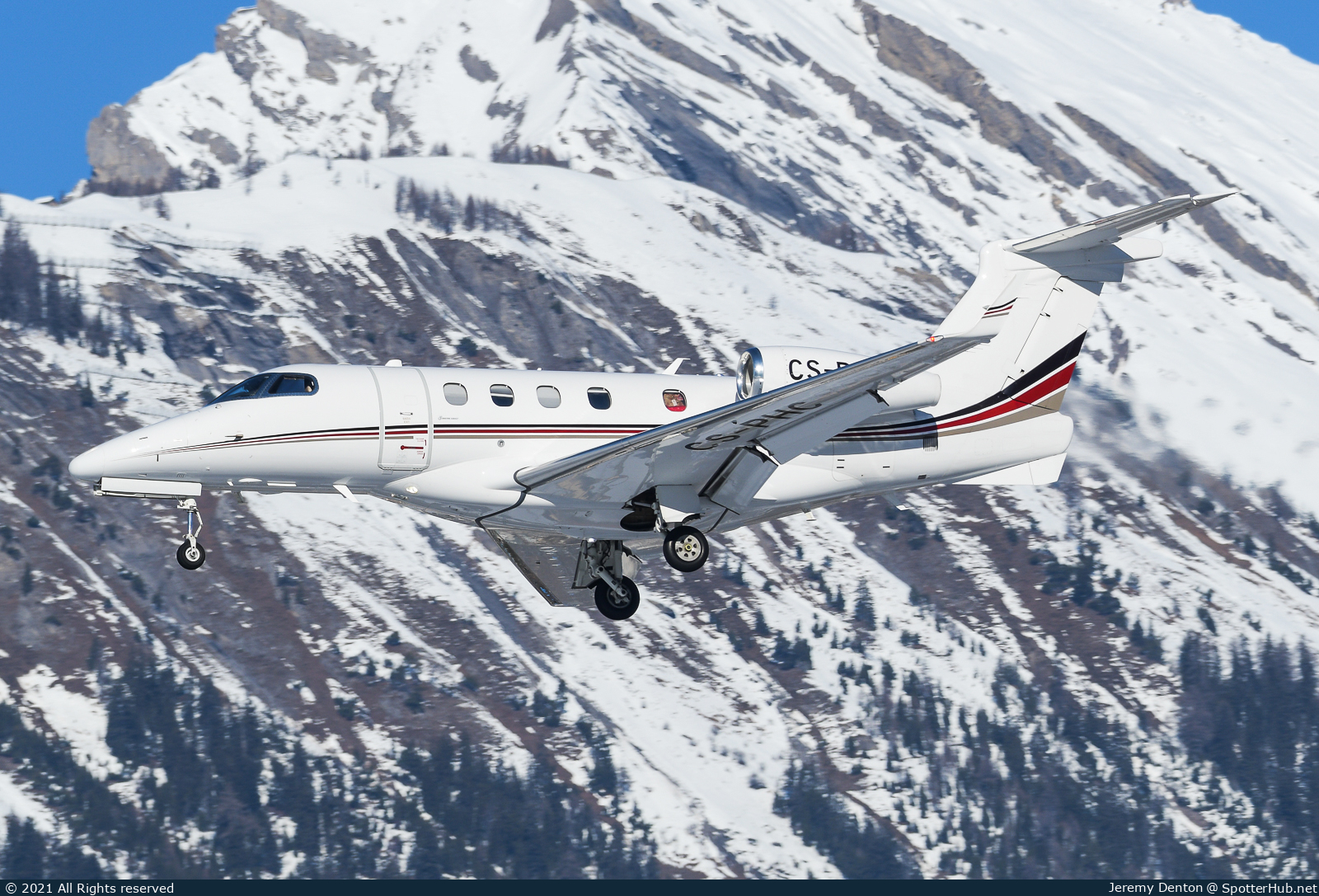 Photo of CS-PHC - Embraer Phenom 300 operated by NetJets Europe