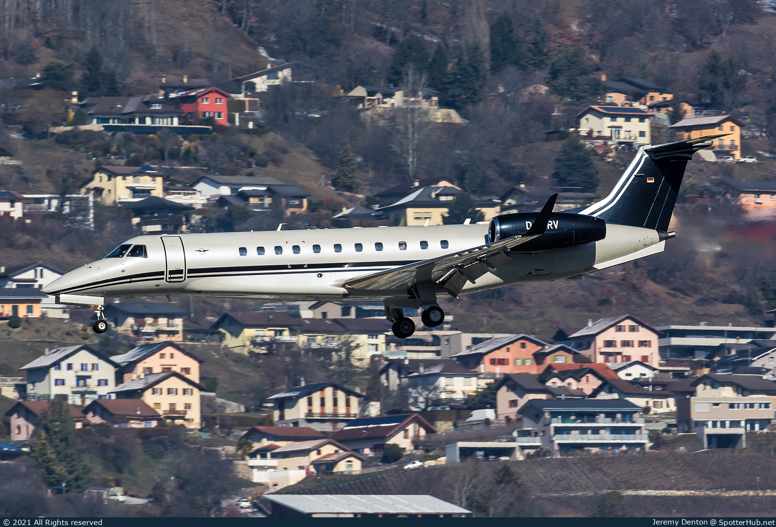 Photo of D-AIRV - Embraer Legacy 650E operated by Air Hamburg
