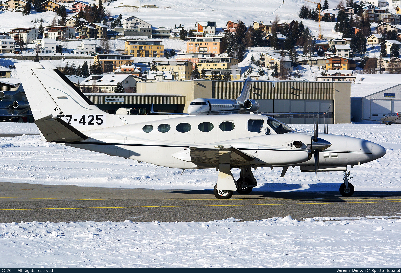 Photo of T7-425 - Cessna 425 Conquest I operated by Private