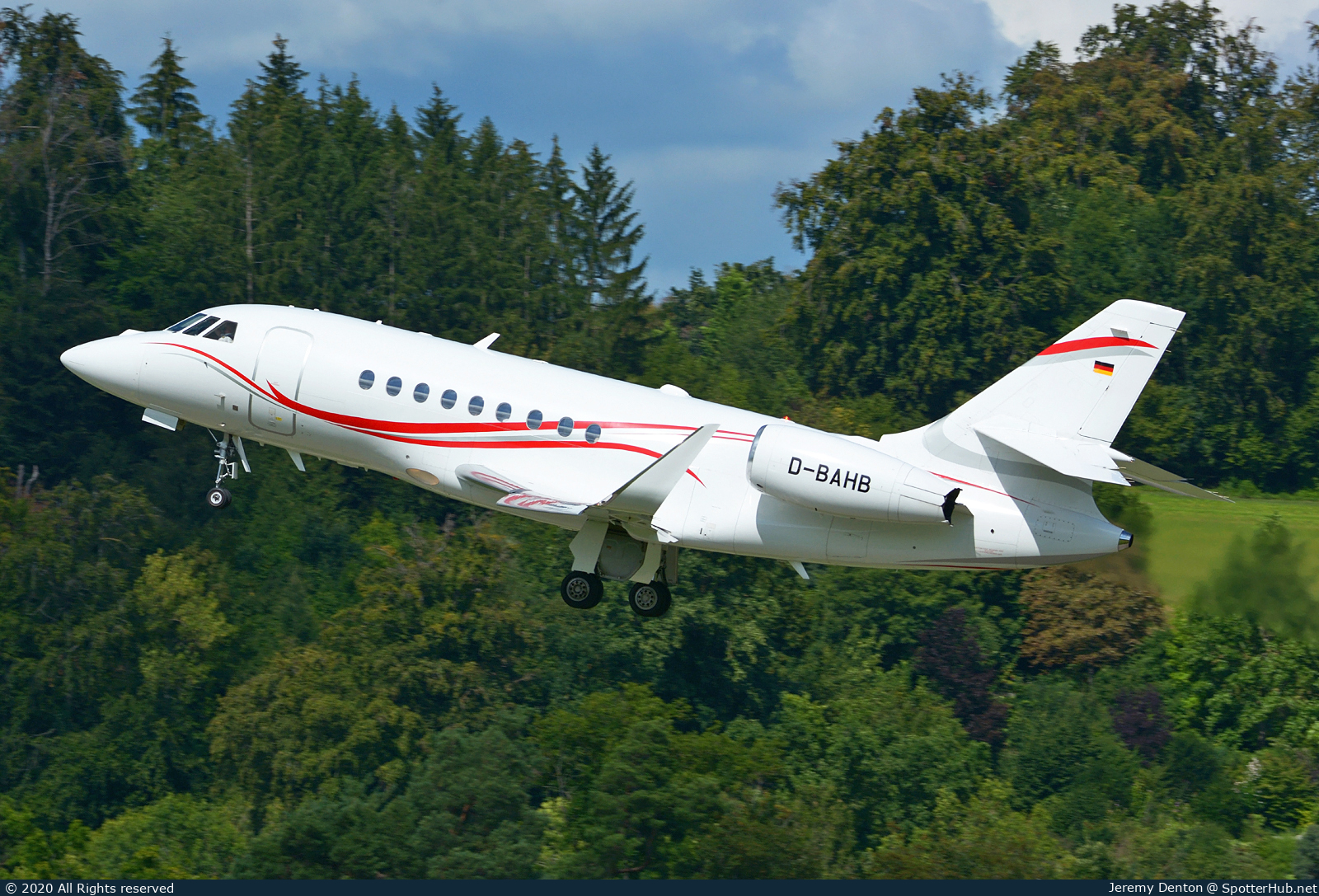 Photo of D-BAHB - Dassault Falcon 2000LX operated by MHS Aviation