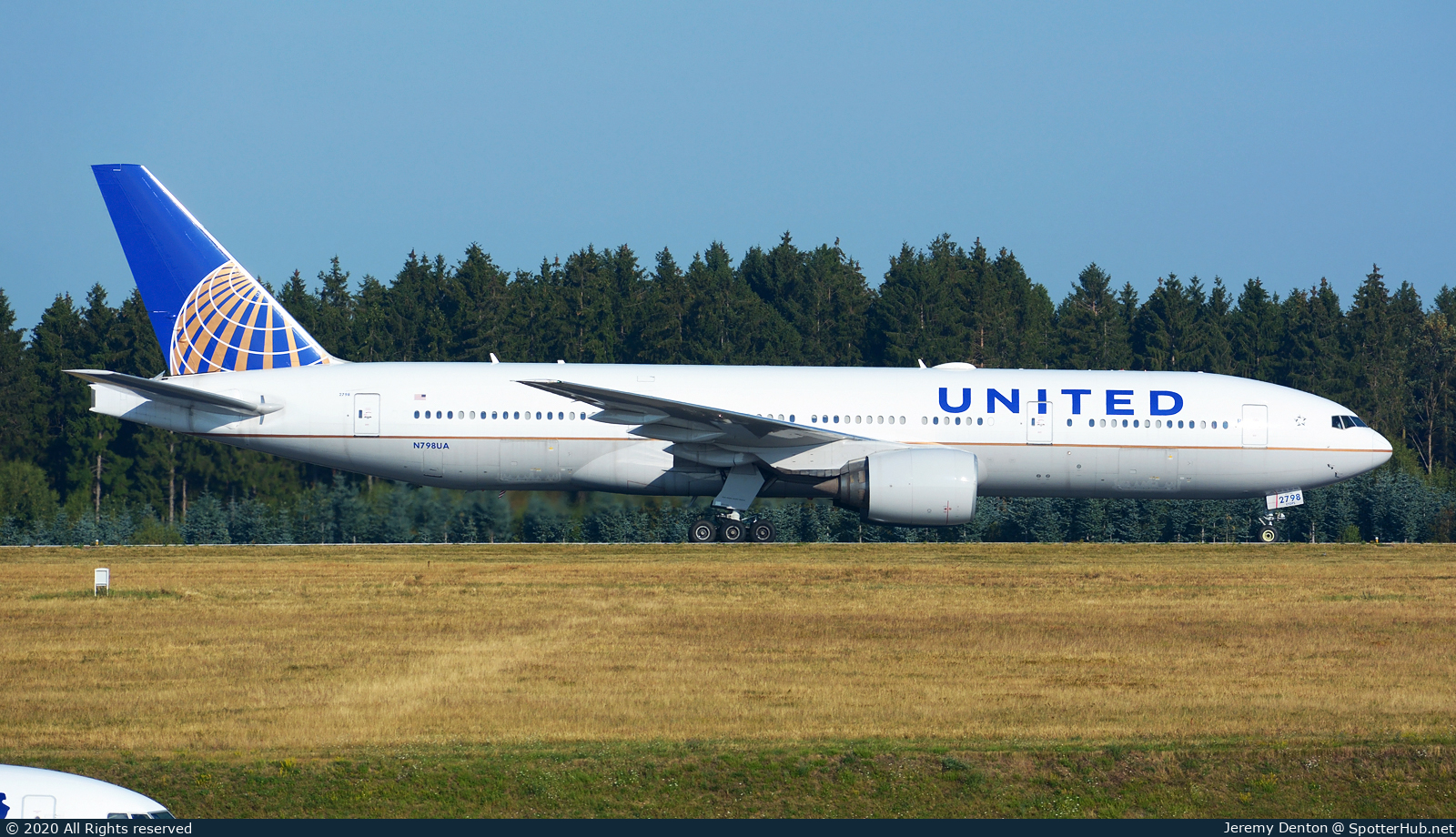 Photo of N798UA - Boeing 777-222(ER) operated by United Airlines