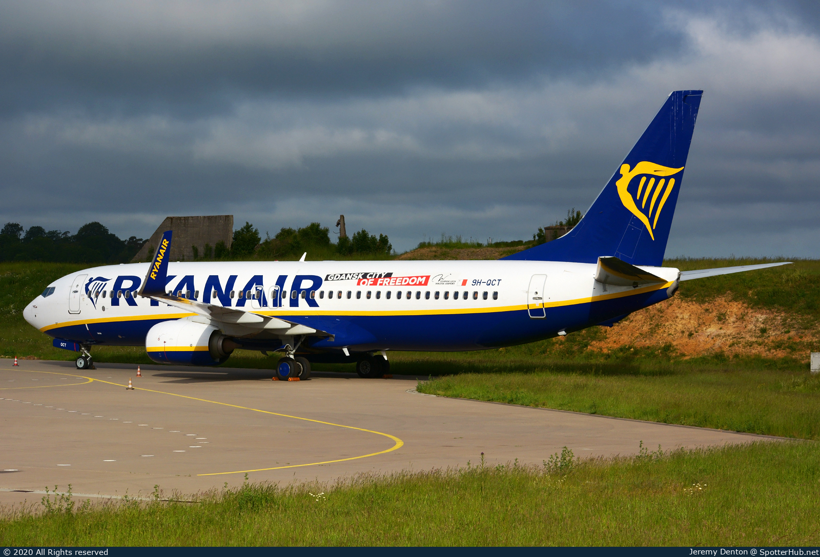 Photo of 9H-QCT - Boeing 737-8AS operated by Ryanair (opb Malta Air)