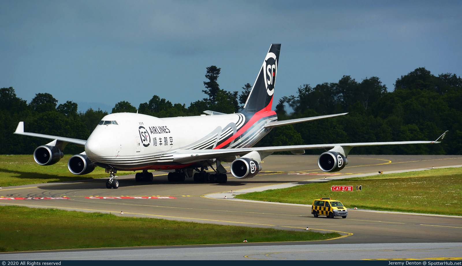Photo of B-2422 - Boeing 747-4EVF(ER) operated by SF Airlines