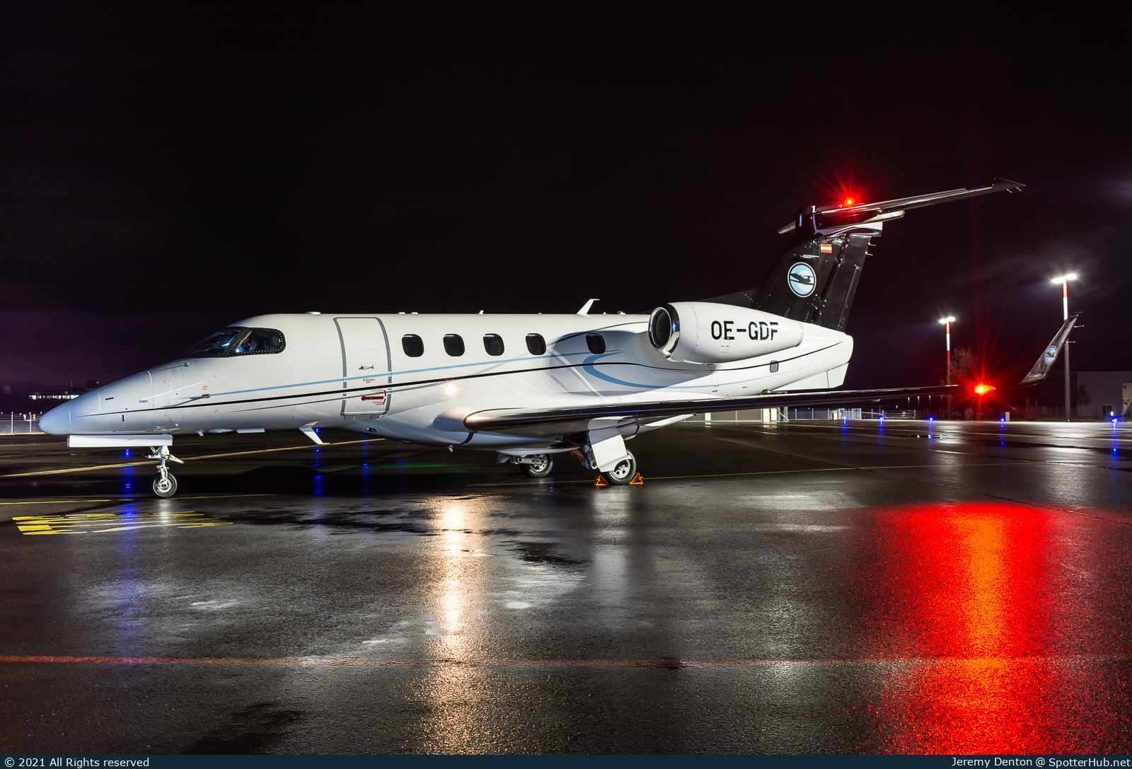 Photo of OE-GDF - Embraer Phenom 300 operated by Speedwings Executive Jet