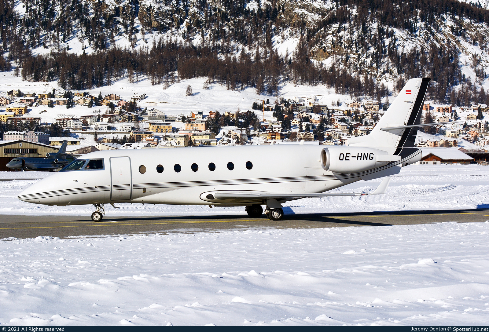 Photo of OE-HNG - Gulfstream G200 operated by MJet