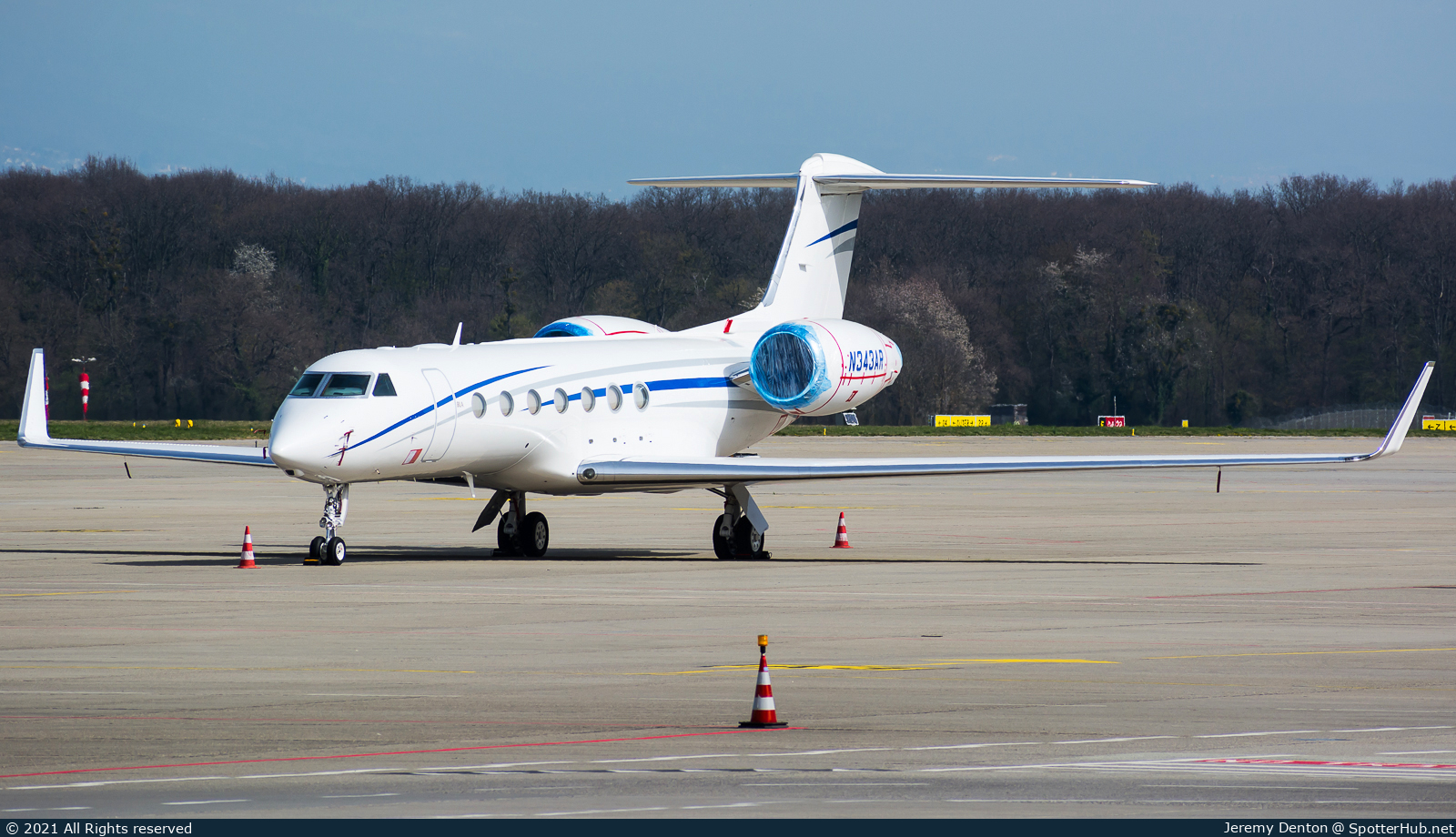 Photo of N343AR - Gulfstream GV-SP (G550) operated by Private