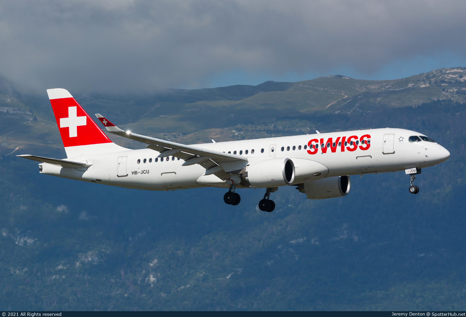 Photo of HB-JCU - Airbus A220-300 operated by Swiss International Air Lines