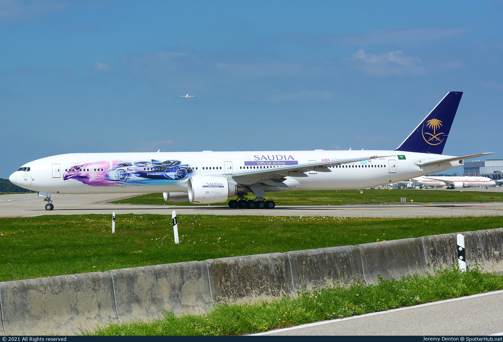 Photo of HZ-AK43 - Boeing 777-368(ER) operated by Saudia