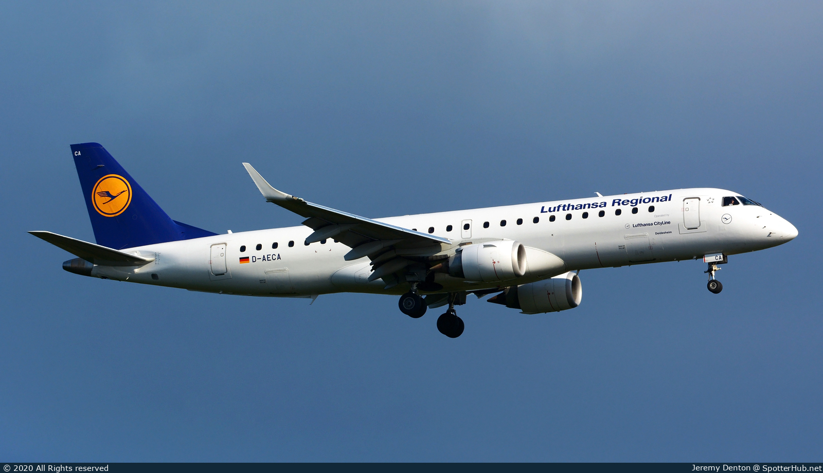 Photo of D-AECA - Embraer ERJ-190LR operated by Lufthansa CityLine