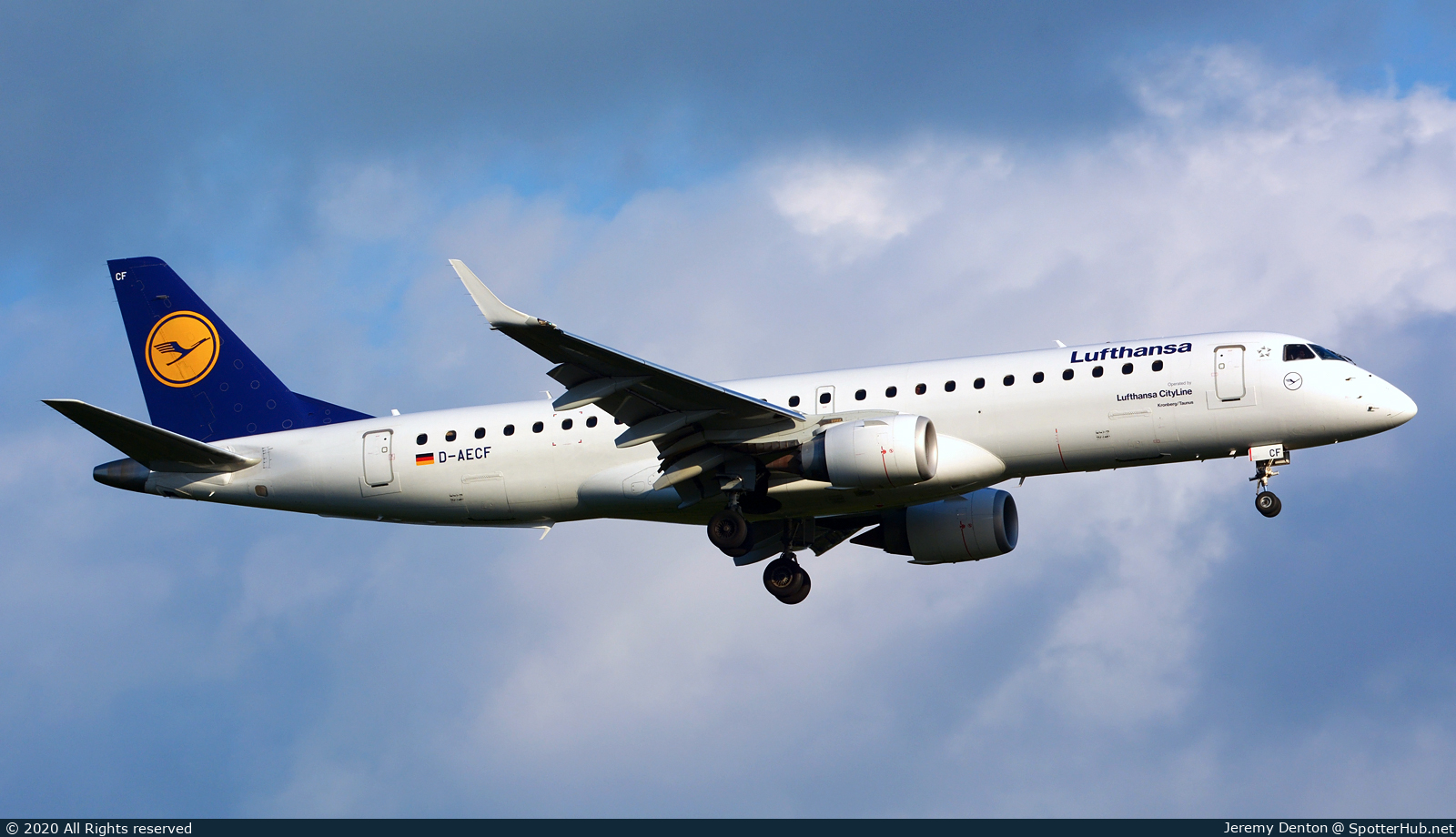 Photo of D-AECF - Embraer ERJ-190LR operated by Lufthansa CityLine